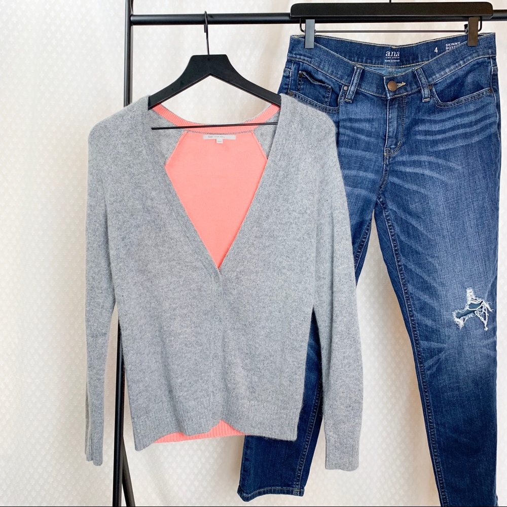 Gap Grey and Pink Cardigan Small
